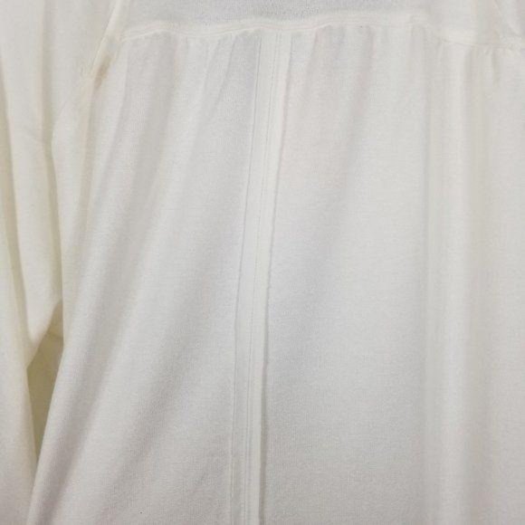 Hem & Thread 1/4 Button Bishop Sleeve Blouse - Picture 5 of 8